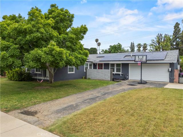 House for sale in West Hills