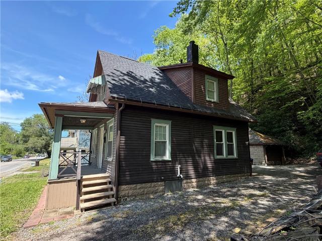 House for sale in Venango, Pennsylvania