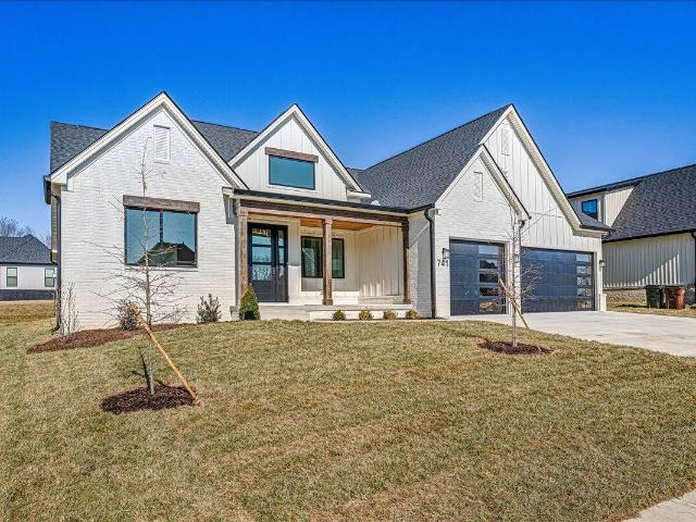 House for sale in Versailles, Kentucky