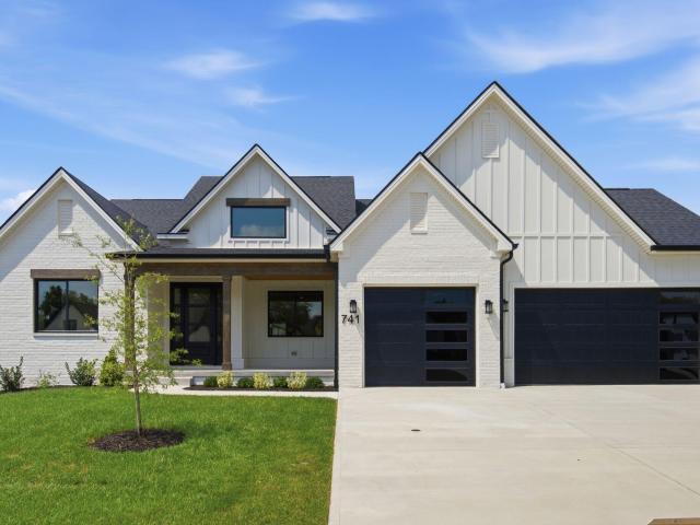 House for sale in Versailles, Kentucky