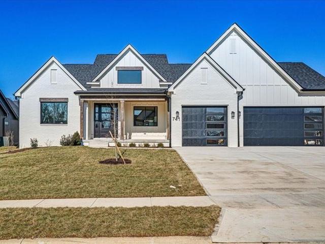 House for sale in Versailles, Kentucky
