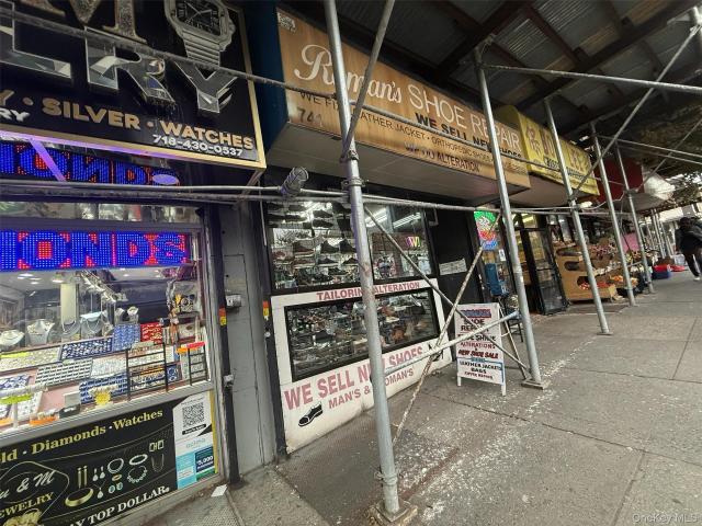 Commercial for sale in The Bronx, Arverne