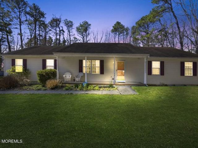 House for sale in Cream Ridge, New Jersey