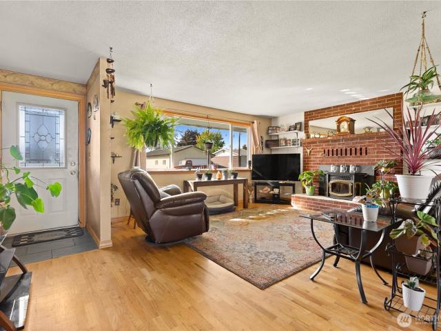 House for sale in Omak, Okanogan County