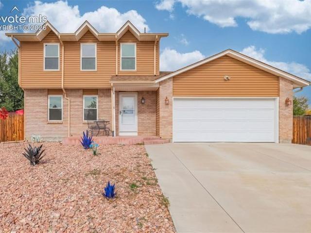 House for sale in Colorado Springs, El Paso County