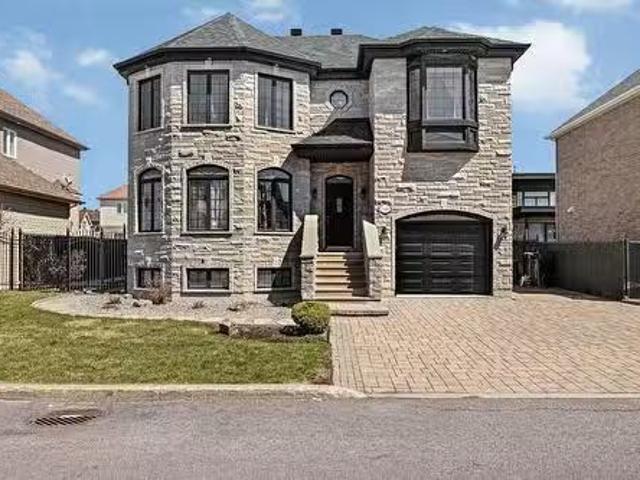 House for sale in Brossard, Quebec
