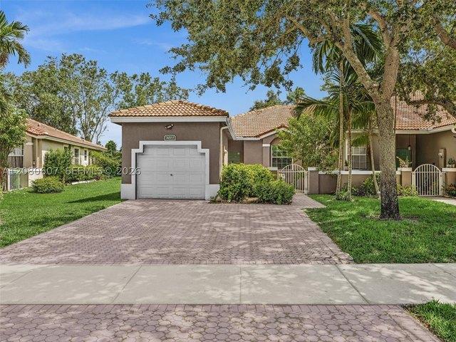 Townhouse for sale in Sunrise, Florida