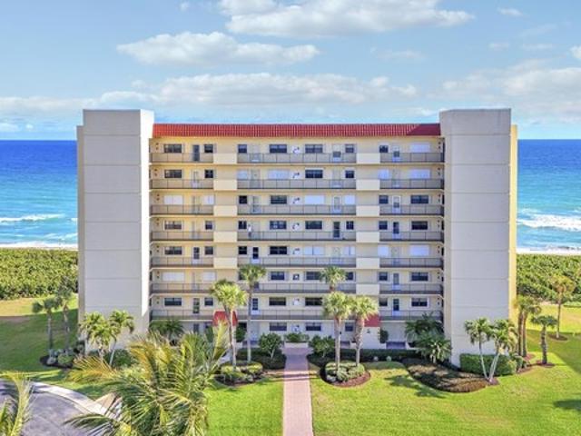 Condo for sale in Jensen Beach, Florida