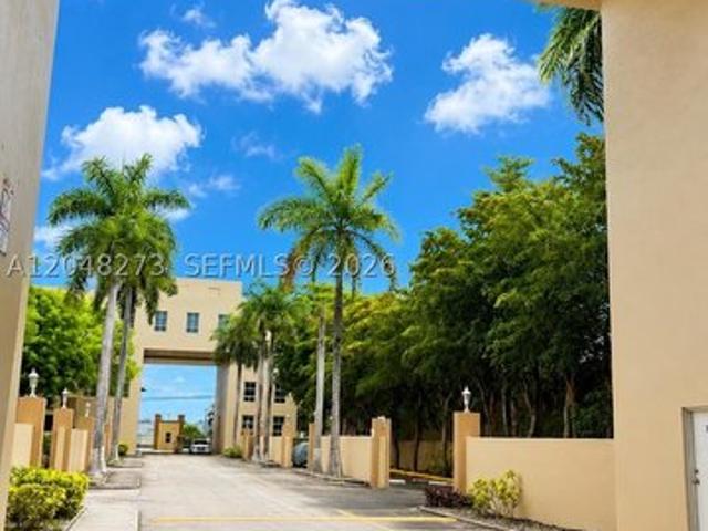 Condo for sale in Hialeah, Florida