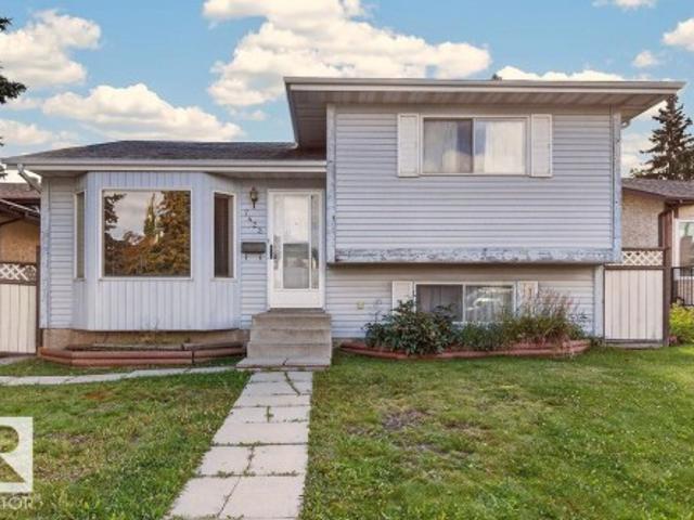 House for sale in Wedgewood, Alberta