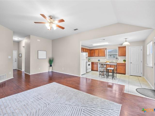 House for sale in Temple Bar Marina, Texas