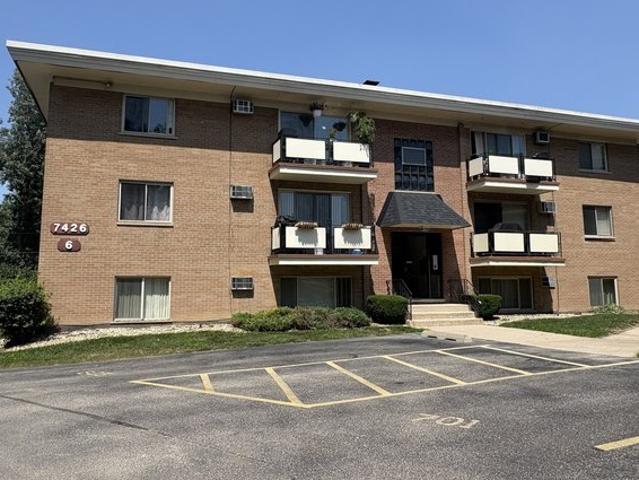 Condo for sale in Worth, Illinois
