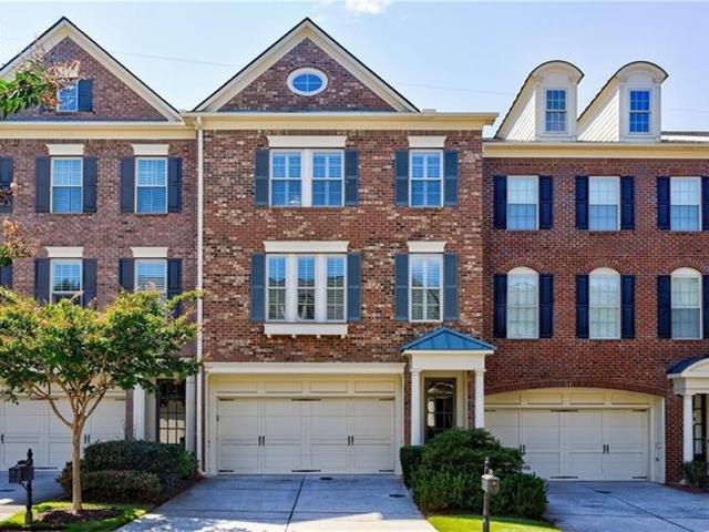 Townhouse for sale in Suwanee, Georgia