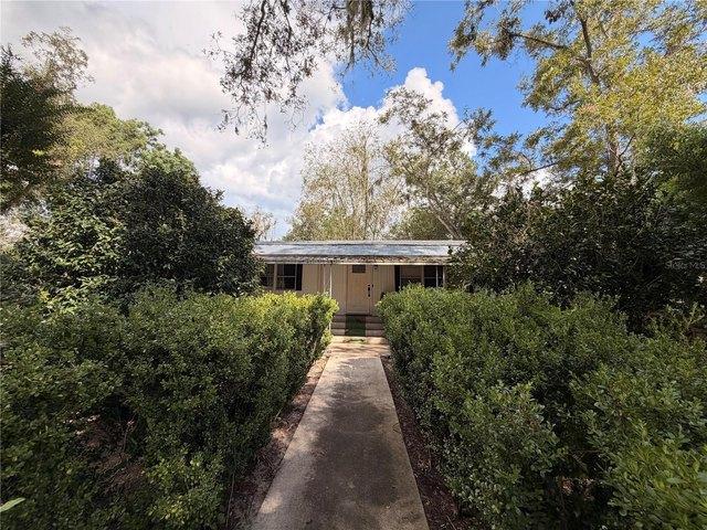 House for sale in Suwannee, Florida