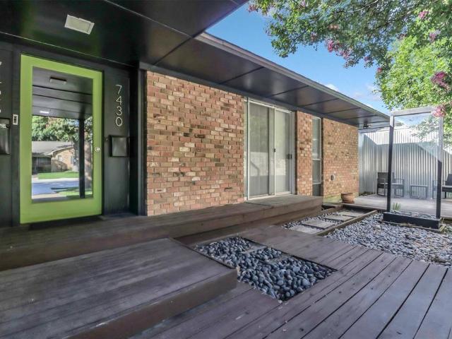 House for sale in Dallas, Dallas County