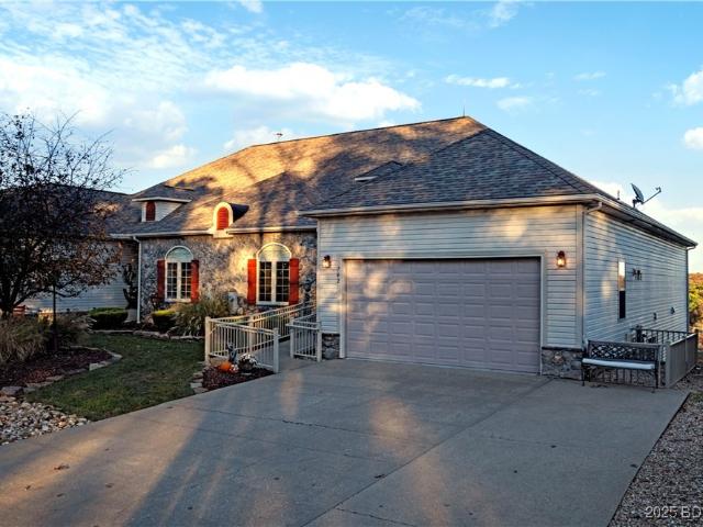 Townhouse for sale in Camdenton
