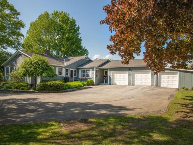 House for sale in Cuttingsville, Vermont
