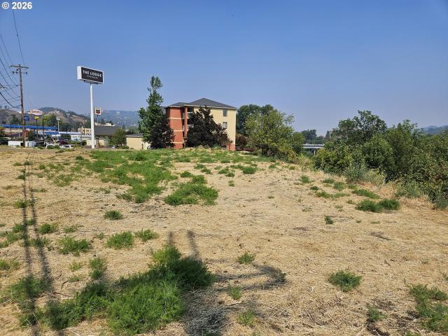 Commercial for sale in Oregonia
