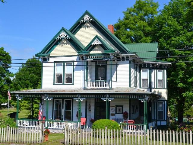 House for sale in Hillsboro, West Virginia