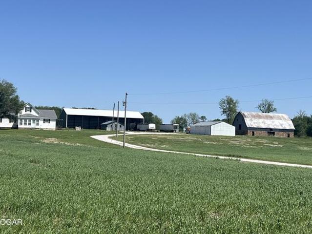 House for sale in Carthage, Missouri