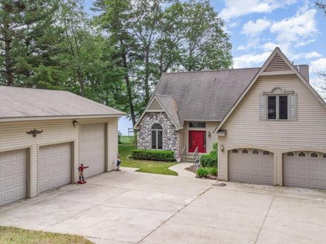 House for sale in Oscoda, Michigan