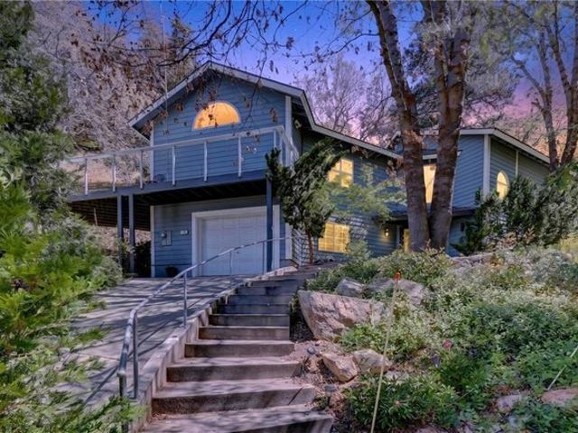 House for sale in Cedarpines Park, California