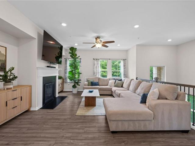 Townhouse for sale in Cardinal Woods, Woodstock
