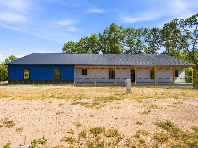 House for sale in Pineville, Missouri