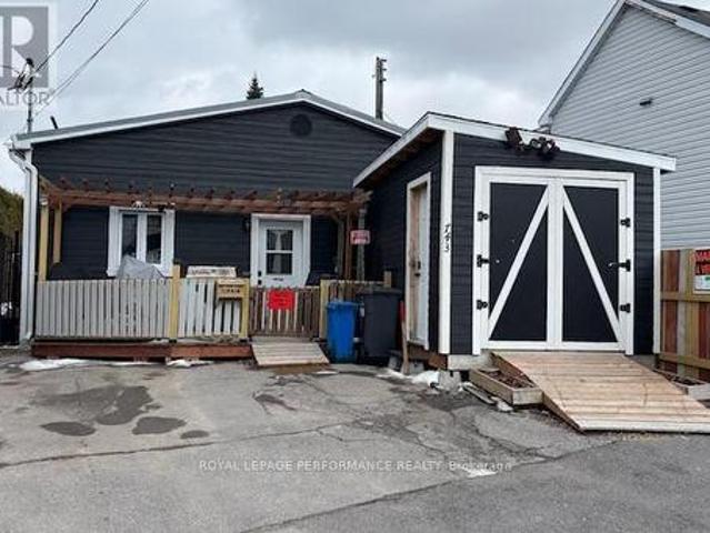 House for sale in Hawkesbury, Ontario