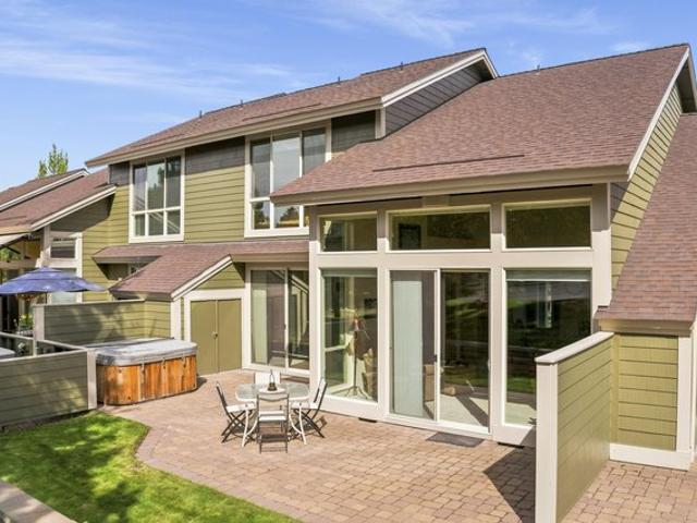 Townhouse for sale in Oregonia