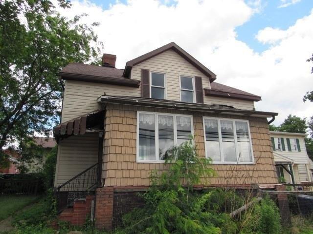 House for sale in Mount Pleasant, Pennsylvania