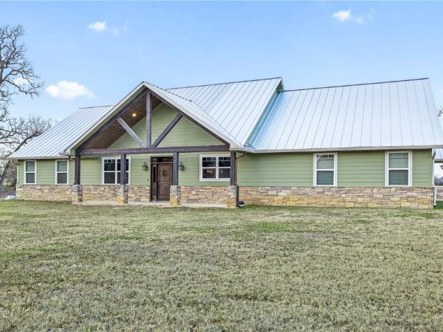 House for sale in North Zulch, Texas