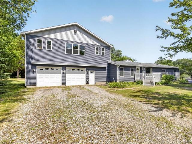 House for sale in Hamburg, Michigan