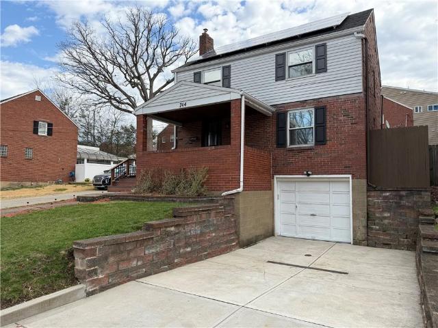 House for sale in Oakmont, Pennsylvania
