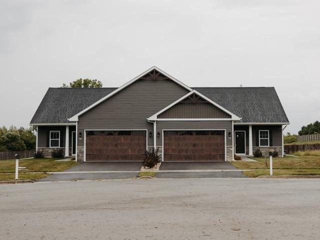 Condo for sale in Sycamore, Illinois