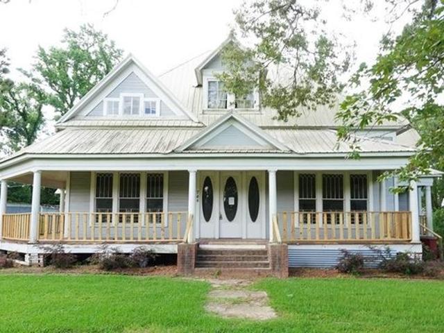 House for sale in Shelby, Texas