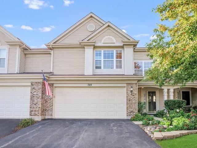 Townhouse for sale in Northampton, Pingree Grove