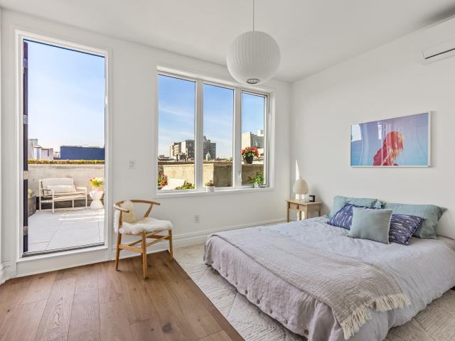 Condo for sale in Arverne, New York