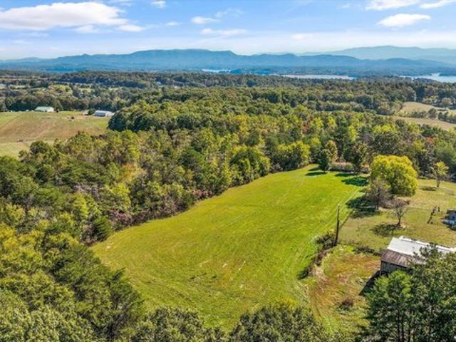 Land for sale in Dandridge, East Tennessee