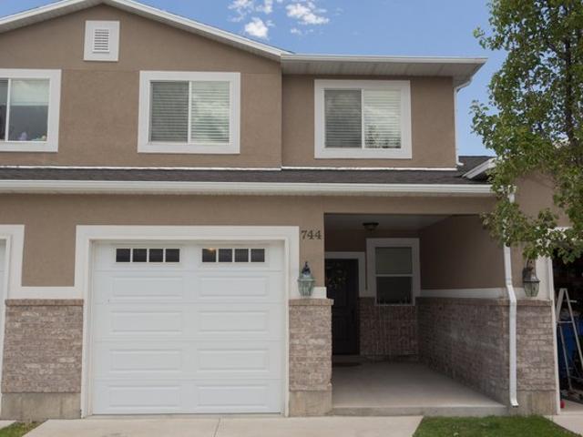 Townhouse for sale in Cache, Utah