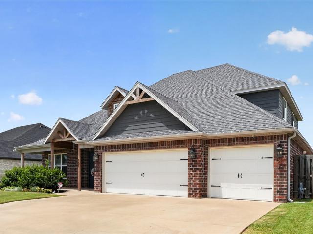 House for sale in Ark