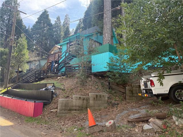 House for sale in Cedarpines Park, California