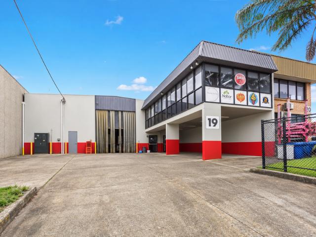 Warehouse for rent in Wetherill Park, Sydney