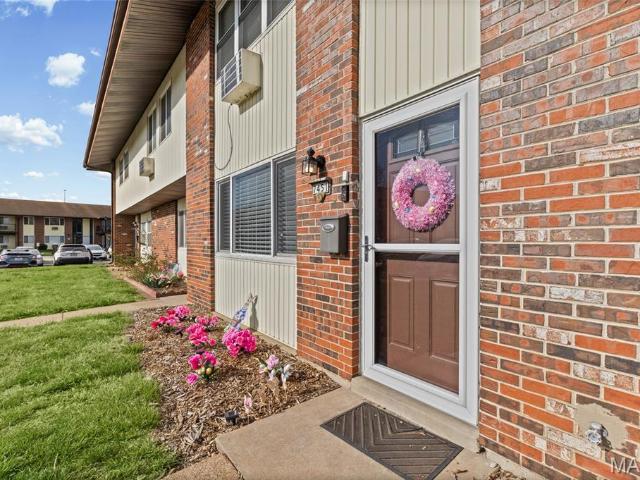 Condo for sale in Hazelwood, Missouri