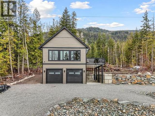 House for sale in Anglemont, British Columbia