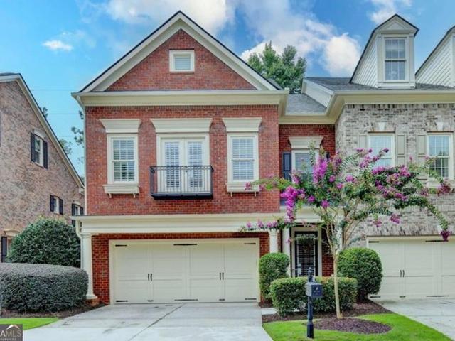 Townhouse for sale in Suwanee, Georgia