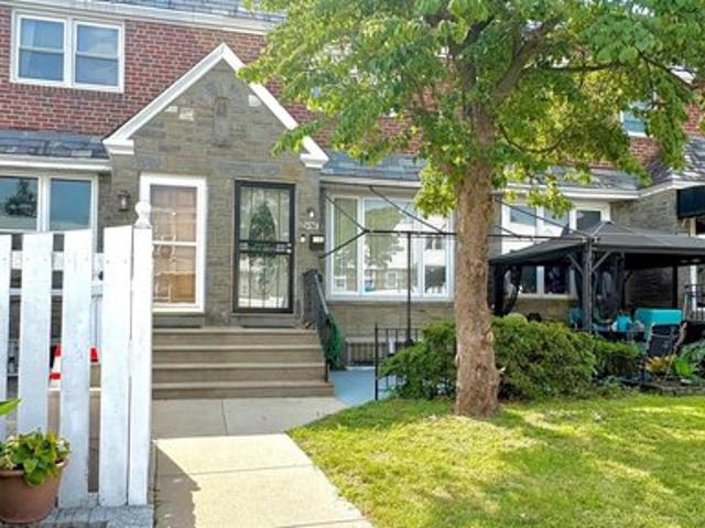 Townhouse for sale in Philadelphia, Pennsylvania