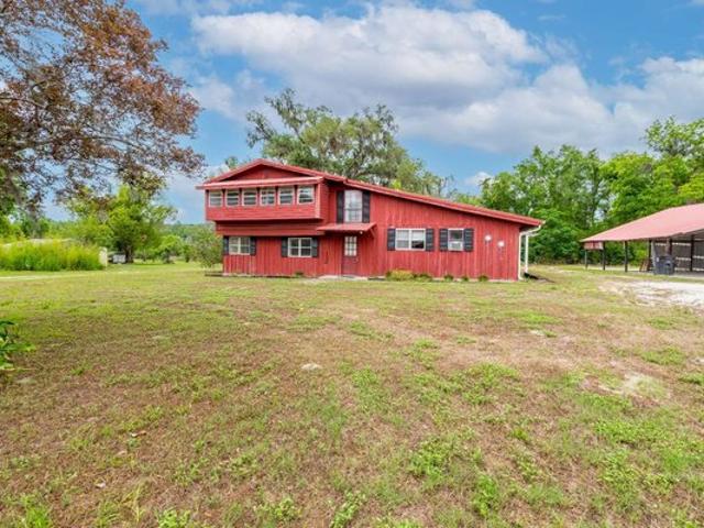 House for sale in Suwannee, Florida