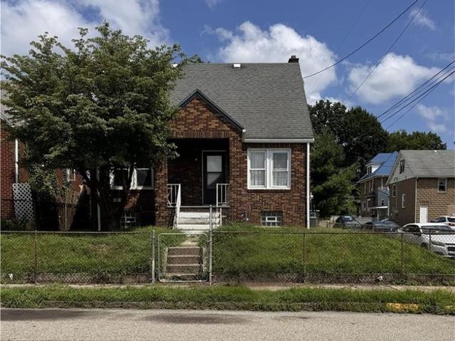 House for sale in New Kensington, Pennsylvania