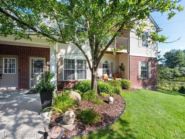 Condo for sale in Fenton, Michigan